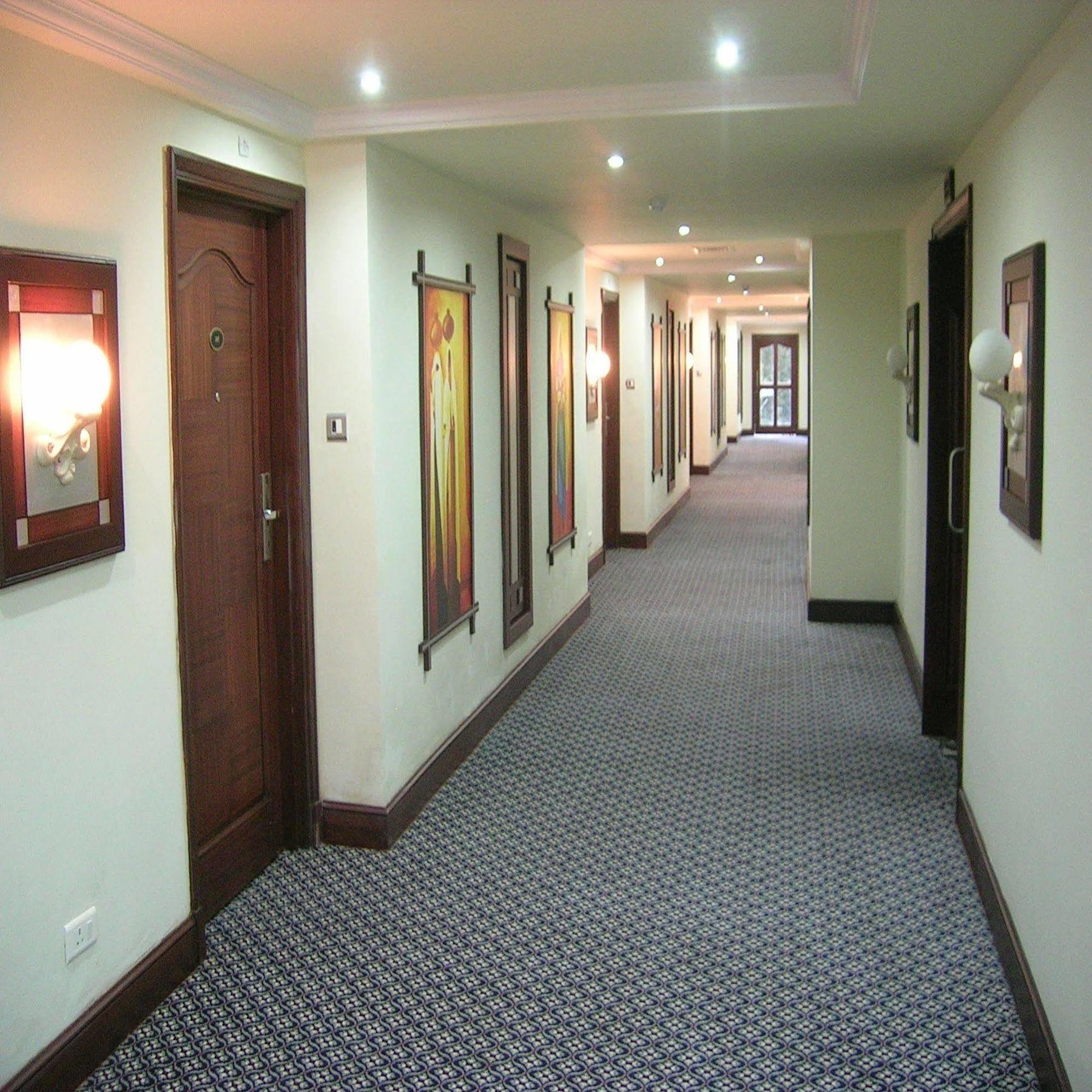 The Royal Plaza Gangtok Hotell Exteriör bild